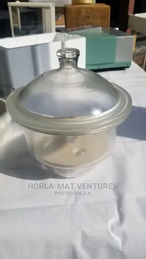 Desiccator (210mm)