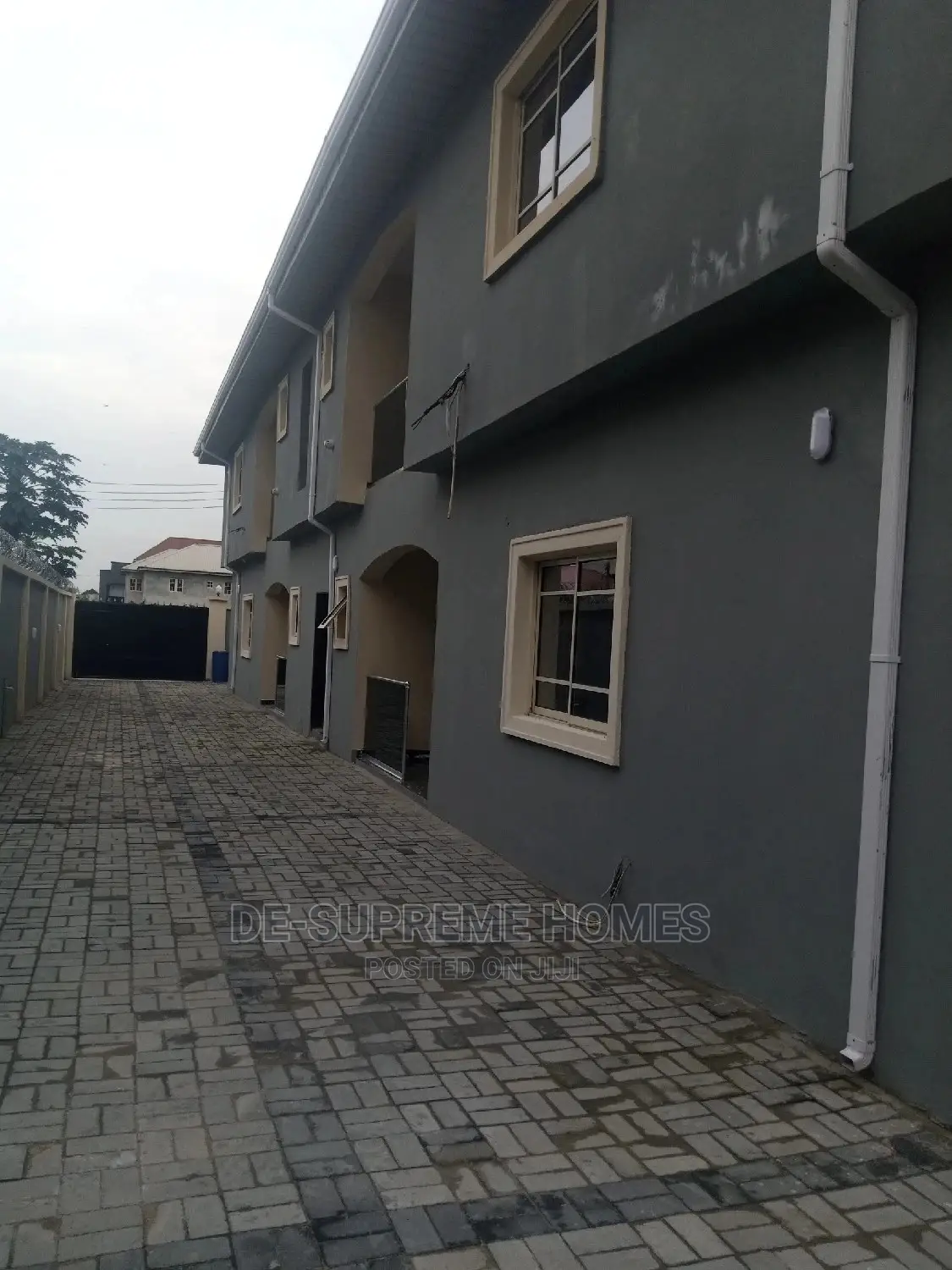 3bdrm Block of Flats in Ogunfayo Eputu, Awoyaya for rent
