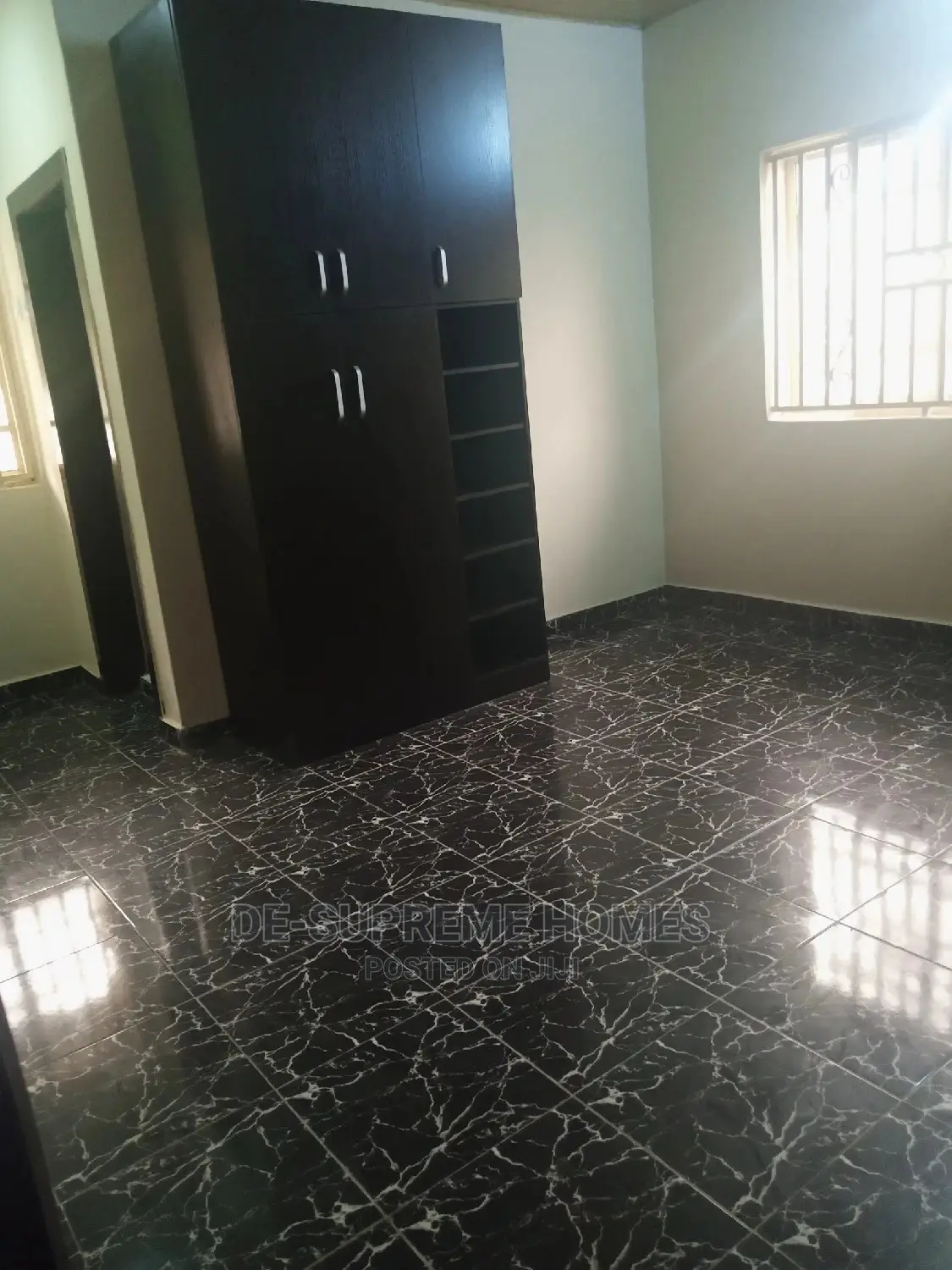 3bdrm Block of Flats in Ogunfayo Eputu, Awoyaya for rent