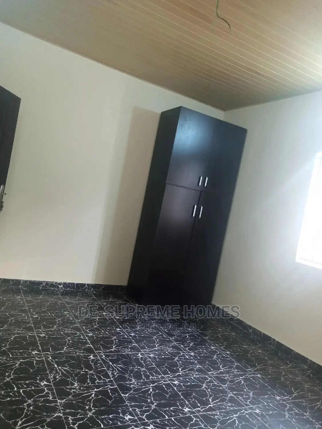 3bdrm Block of Flats in Ogunfayo Eputu, Awoyaya for rent