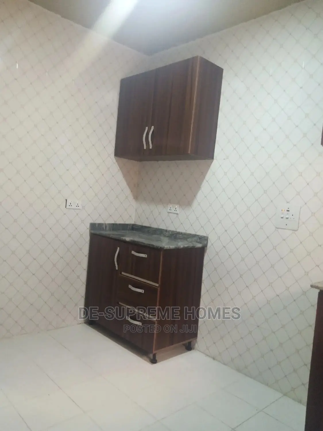 3bdrm Block of Flats in Ogunfayo Eputu, Awoyaya for rent