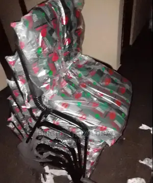 Emel Strong Student Study Chair