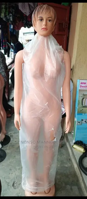 Female Plastic 1 Mannequins