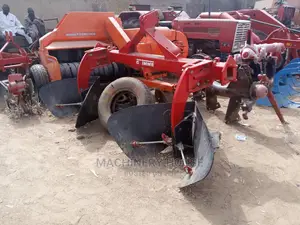 Roots Crops Harvester