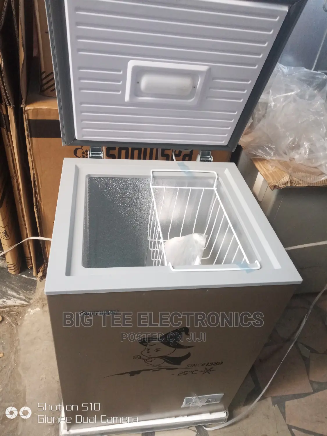 Snowsea Chest Freezer Model 158L