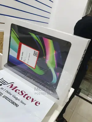 New Laptop Apple MacBook Pro 2020 8GB Apple M1 SSD 512GB