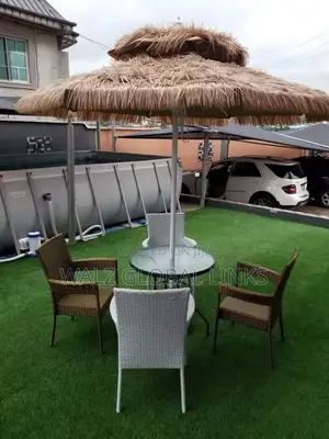 Carpet/Green Grass