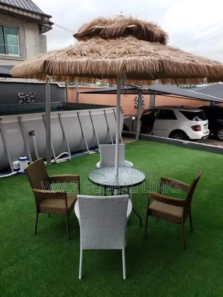 Carpet/Green Grass