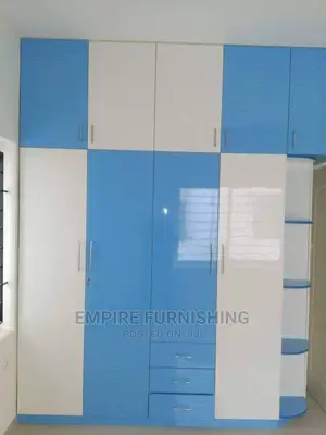 Luxury Walking Closet