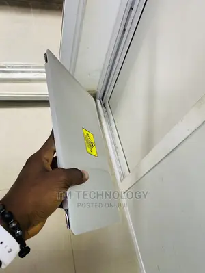 Macbook Pro 2016/17 Screen
