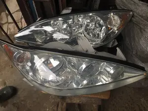 Headlamp Toyota Camry 2005-2006