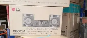 Brand New Lg Xboom (Cj-45) 720w.