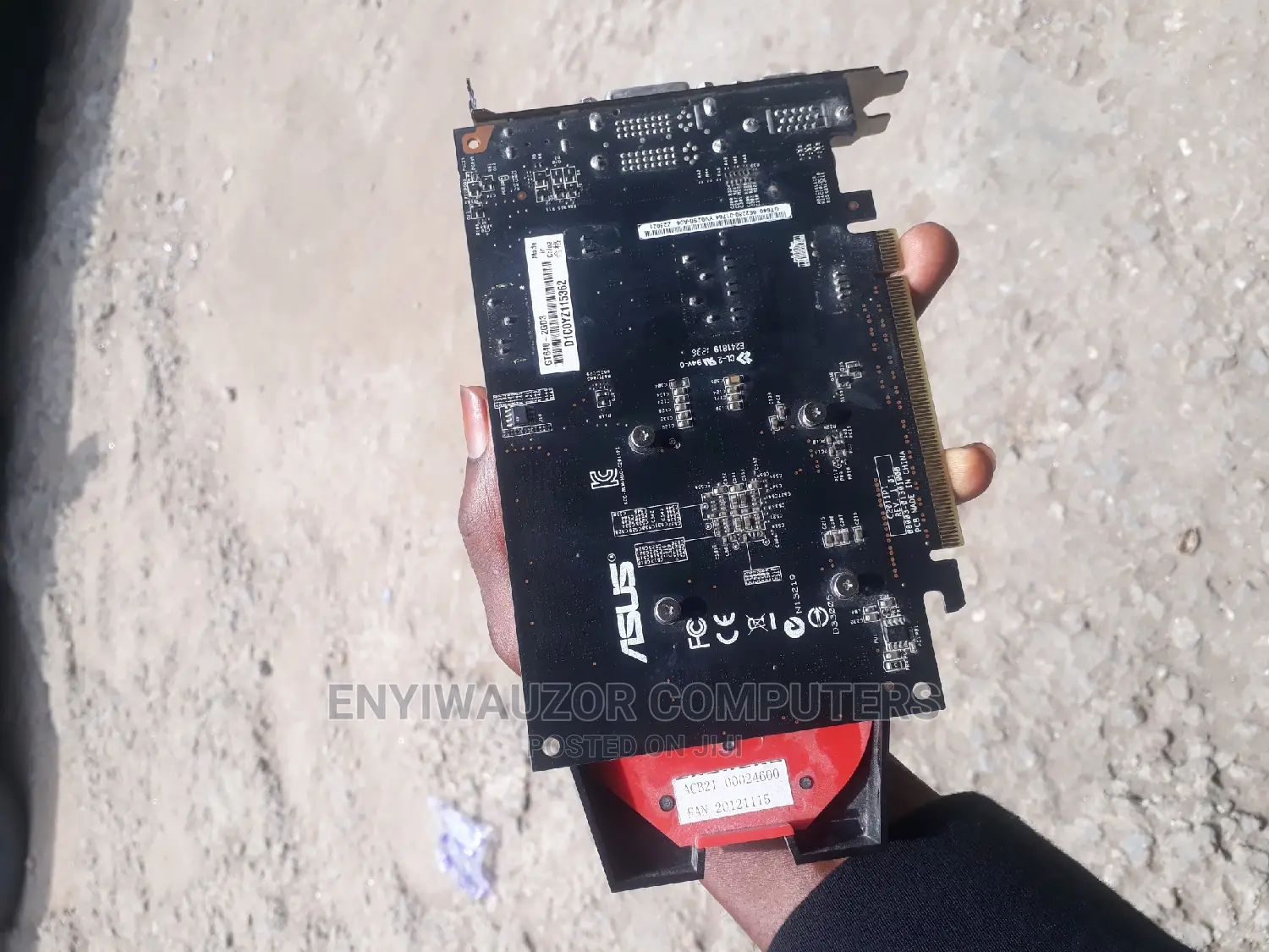 Used 2G Video Graphics Card With VGA And HDMI.