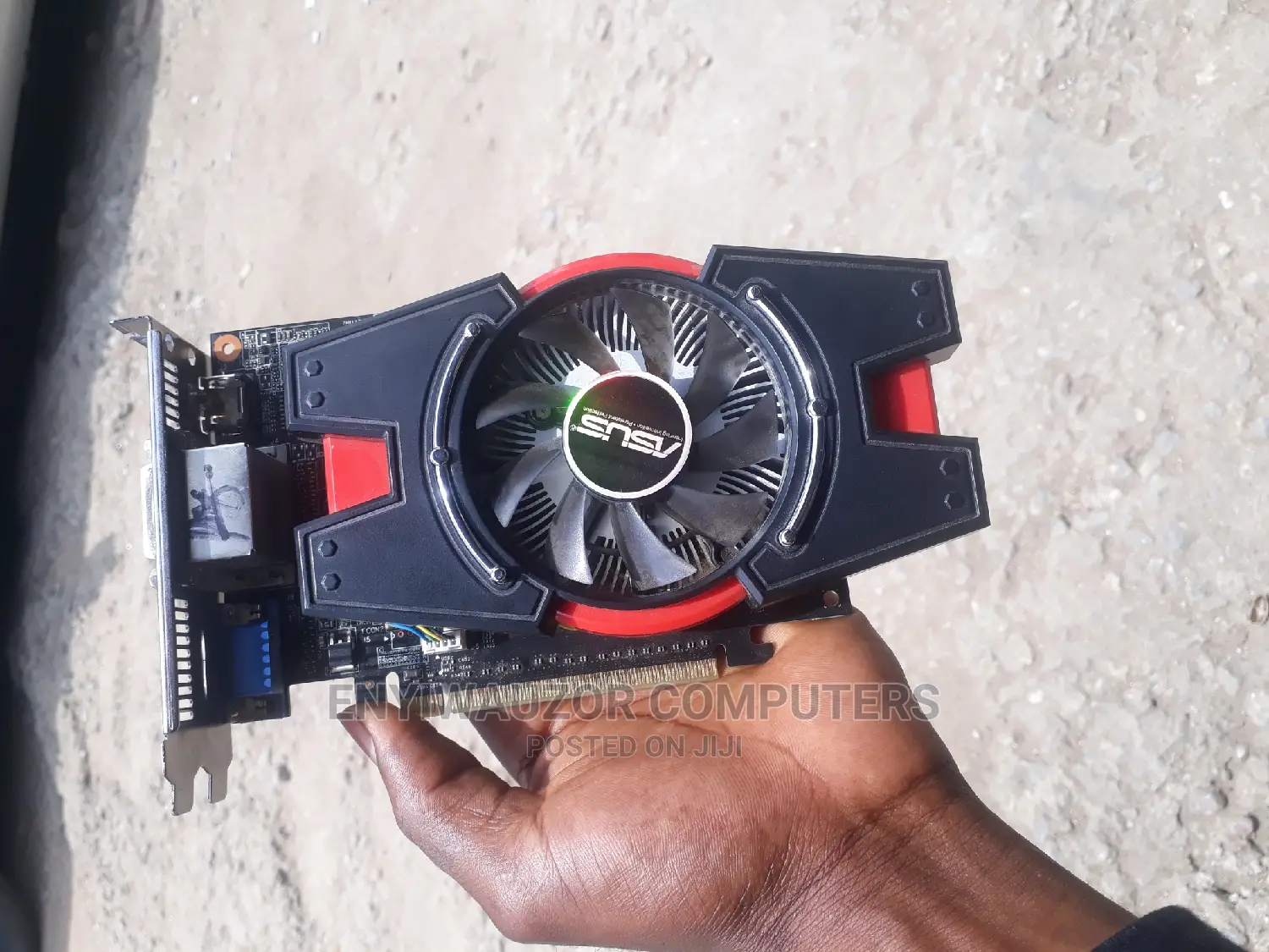 Used 2G Video Graphics Card With VGA And HDMI.