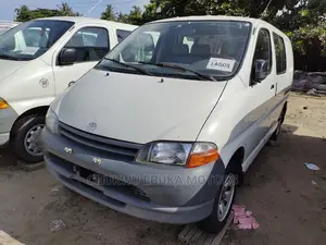 Toyota HiAce 2001