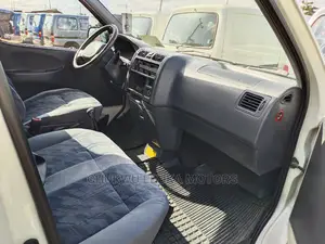 Toyota HiAce 2001