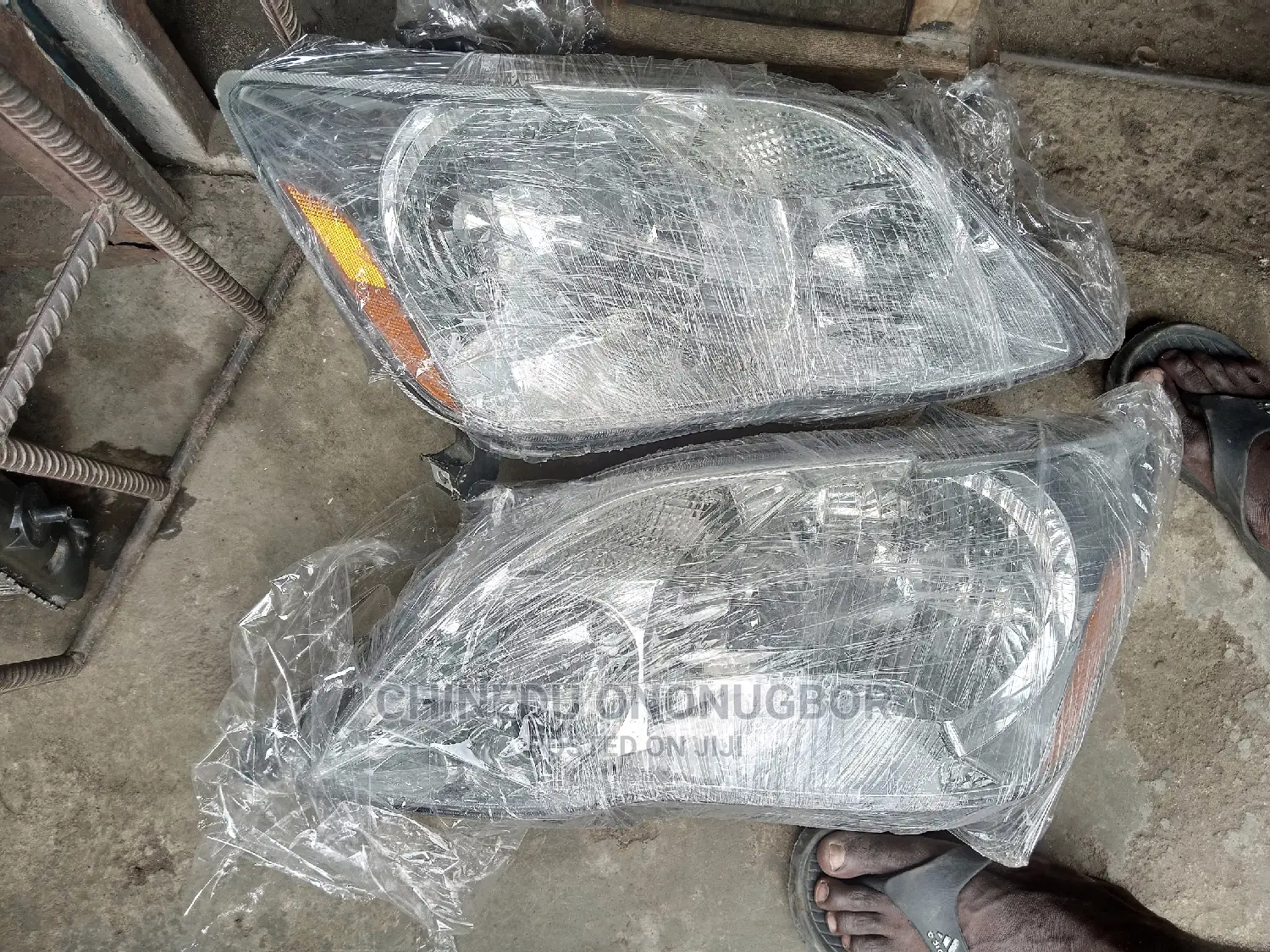 Toyota Avalon Headlight 2007