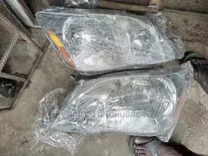 Toyota Avalon Headlight 2007