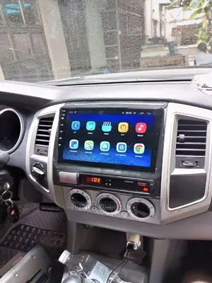 Toyota Tacoma (2007/2011) Android Screen With GPS Navigation