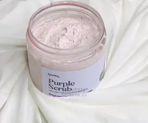 Photo - Purple Scrub With Acai Berry, Sugar and Poppy Seeds