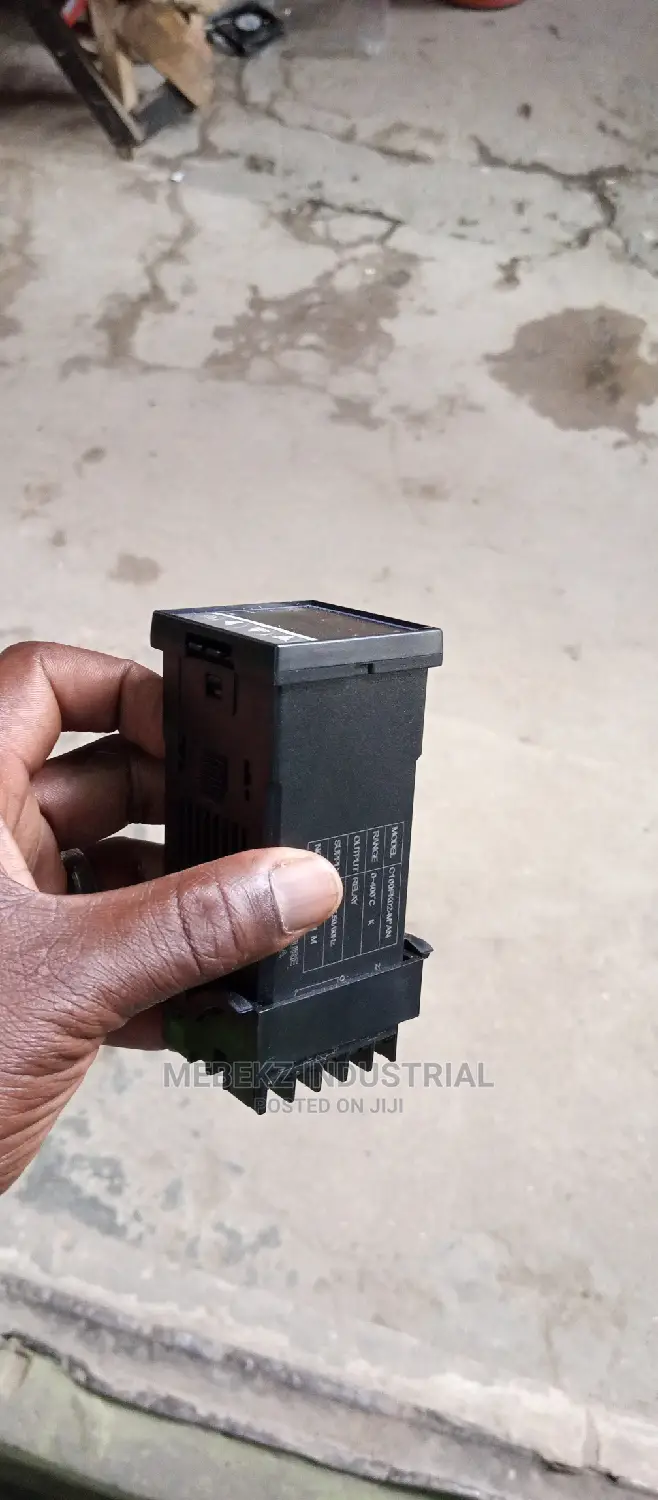 Rkc Temperature Controller Rex-C100 0-0-400'0c