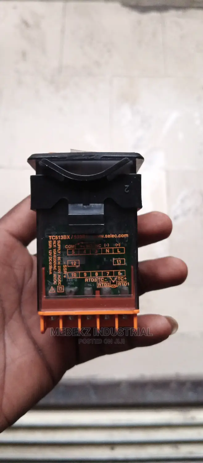 Selec Temperature Controller Tc513
