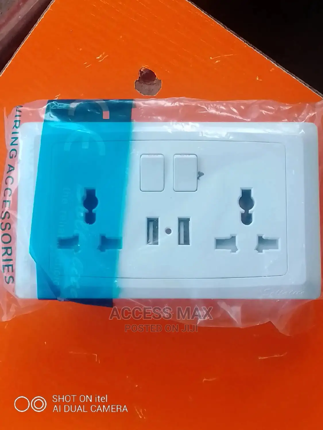 13 Amps Double Socket With USB