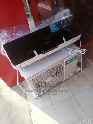 1.5 HP Hisense Ac Black Mirror Glass