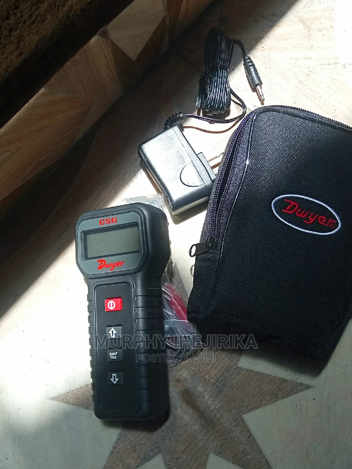 CSG Dwyer Current and Voltage Calibrator