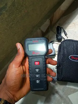 CSG Dwyer Current and Voltage Calibrator