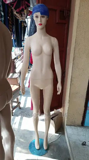 Fibre Pretty Face Full Body Female MANNEQUIN