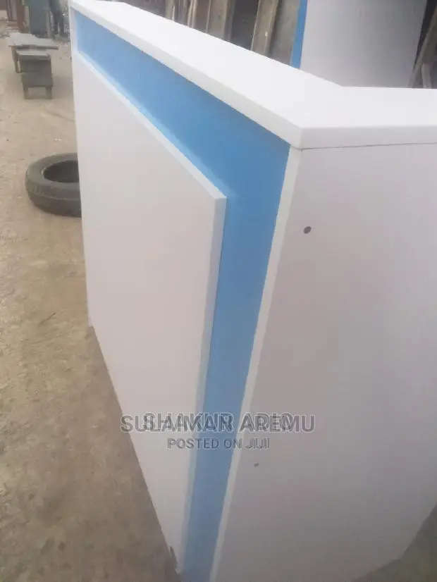 Office Receptionist Table
