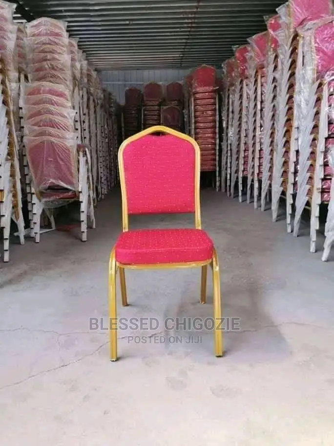 Banquate Chair