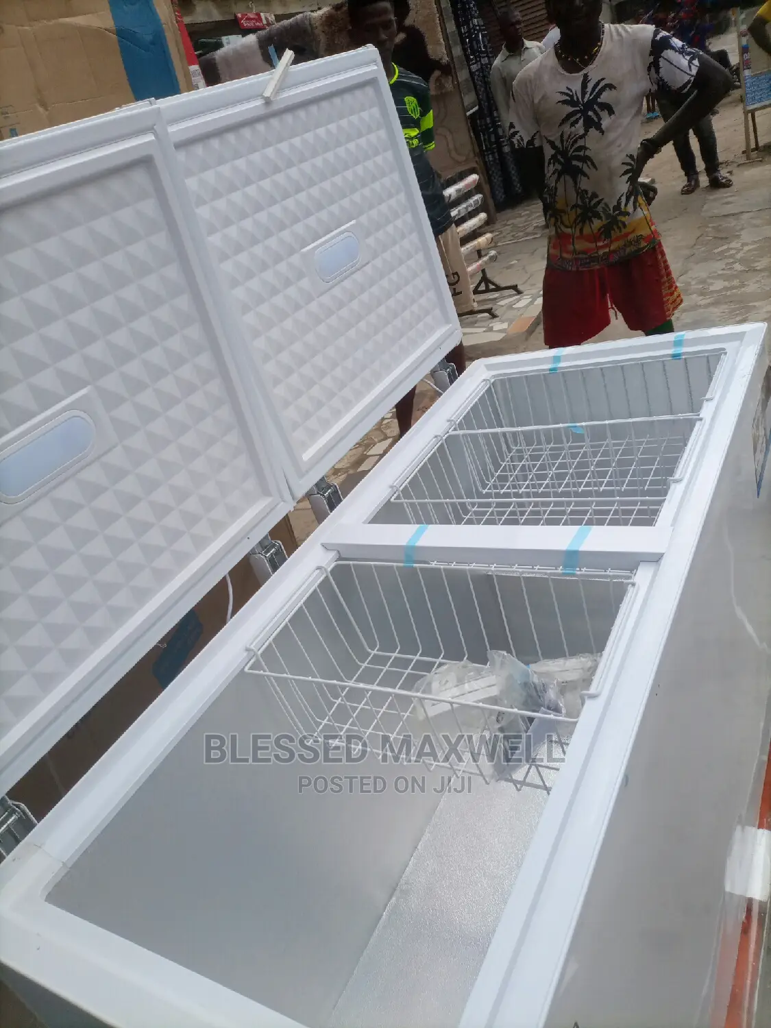 Skyrun Deep Freezer Bd550w White