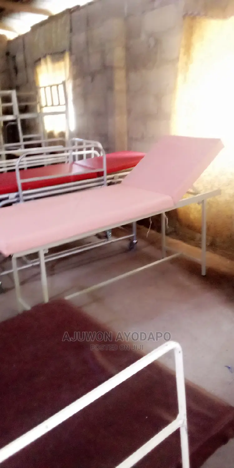 Examination Couch(Bed)