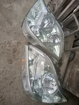 Lexus Rx 300 Head Lamps 2002 Model
