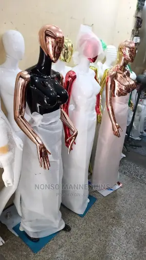 Chrome Arcylic Female Busty Display MANNEQUINS
