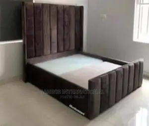 Beautifull 6by6ft Bed Frame