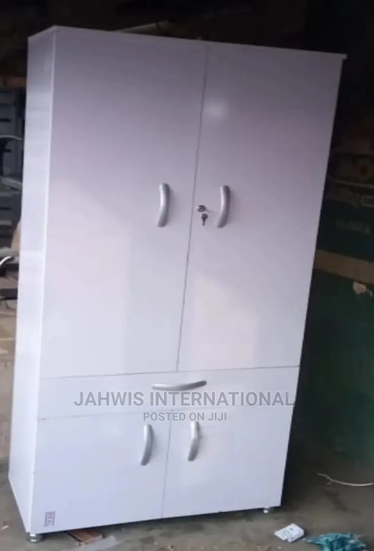 Beautiful White Colored 4by6ft Wardrobes