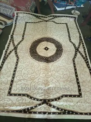 Shaggy Center Rug