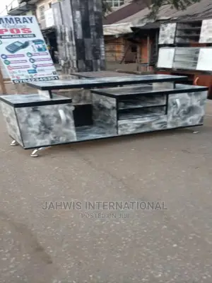 Beautiful 4ft Wide TV Consul/Stand