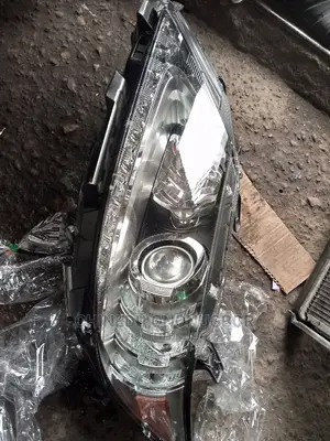 Lexus Es350 Left Headlight Charger Type 2015