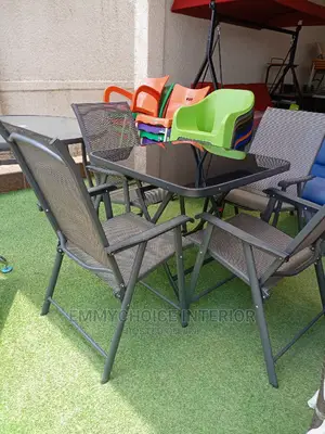 Out Door Table and Chairs