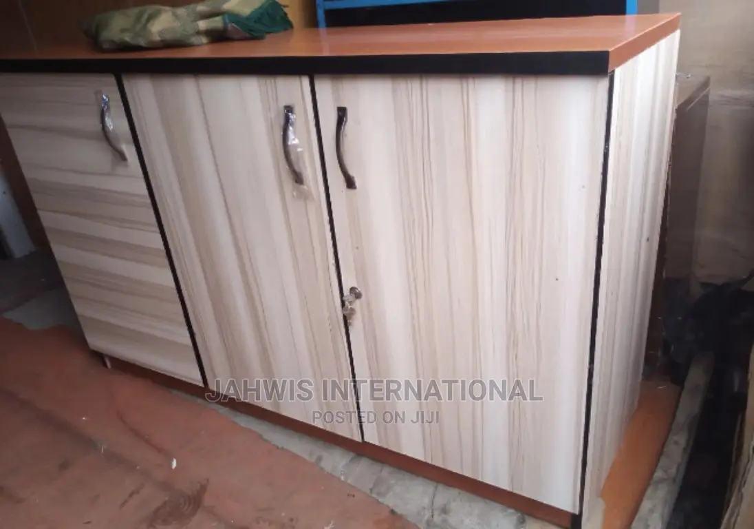 High Quality Kitchen Cabinet.