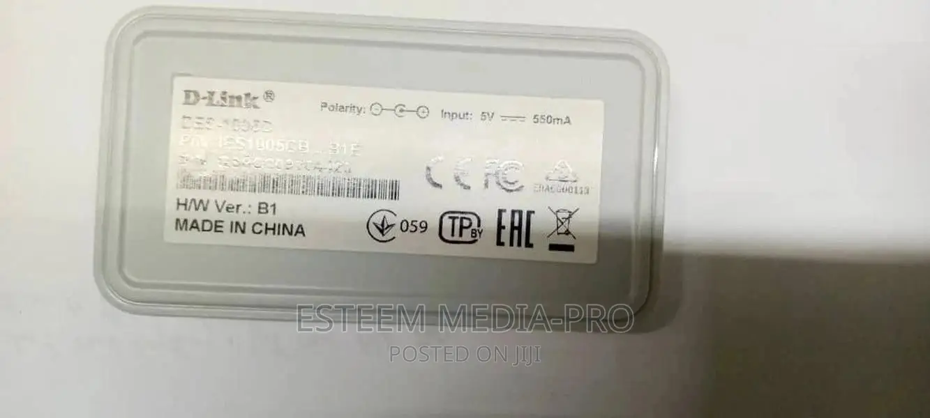 D-Link 5-Port 10/100mbps Base Desktop Switch