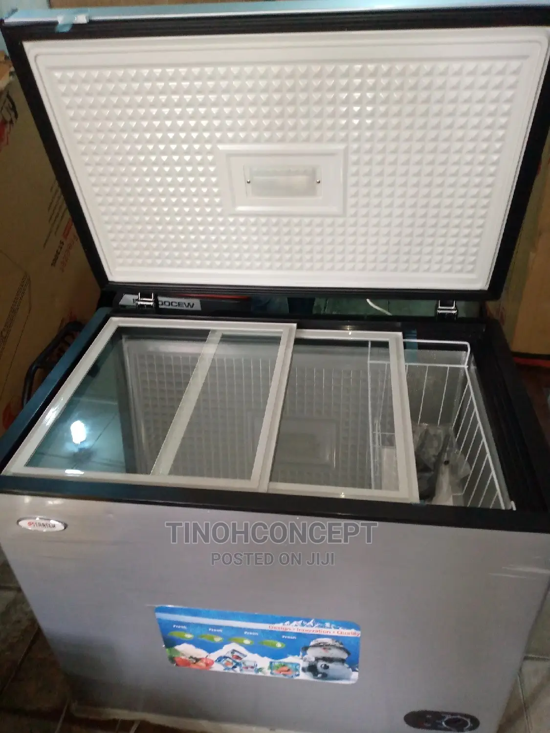 Startek Freezer 300 Liters