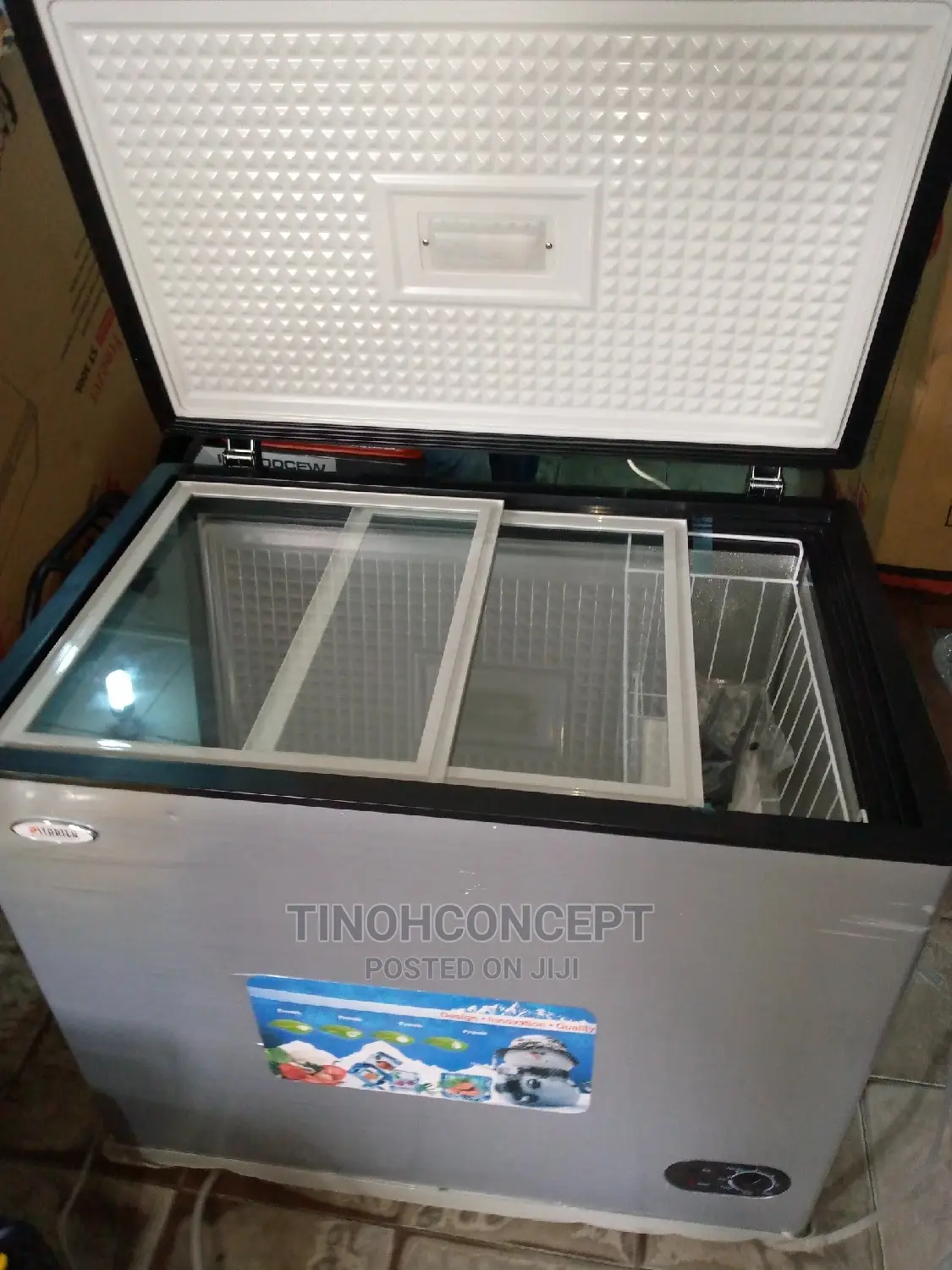 Startek Freezer 300 Liters