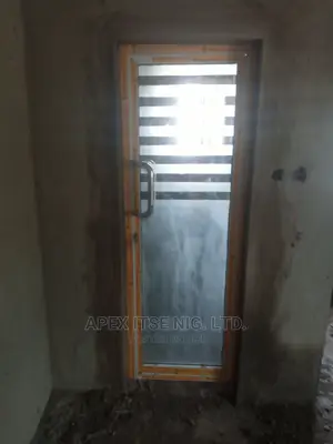 2B Toilet/Bath Door