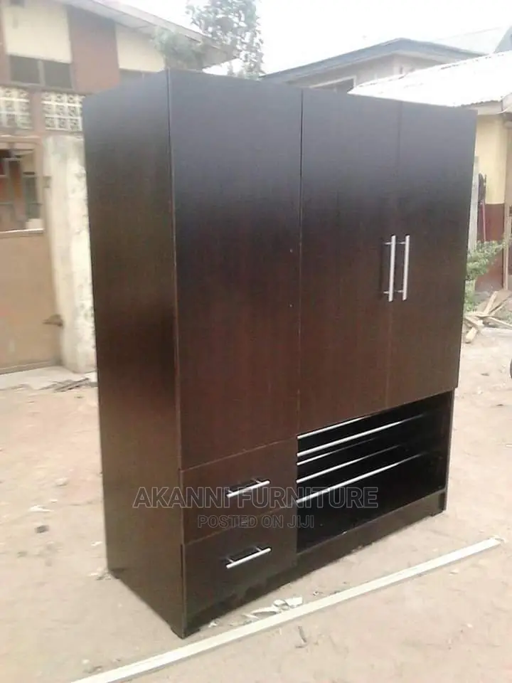 Wardrobe Three Doors