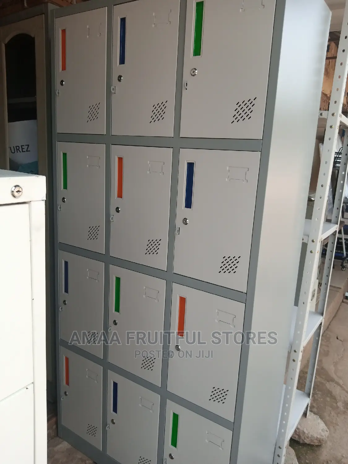 Cabinet Shalve